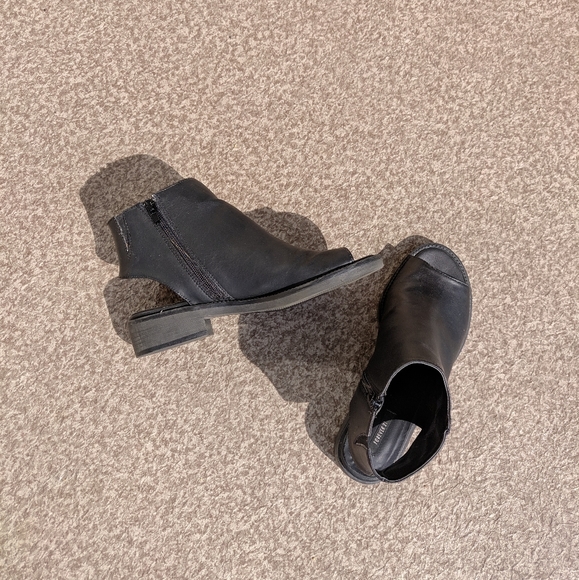 Forever 21 Shoes - Black faux leather cutout ankle boots